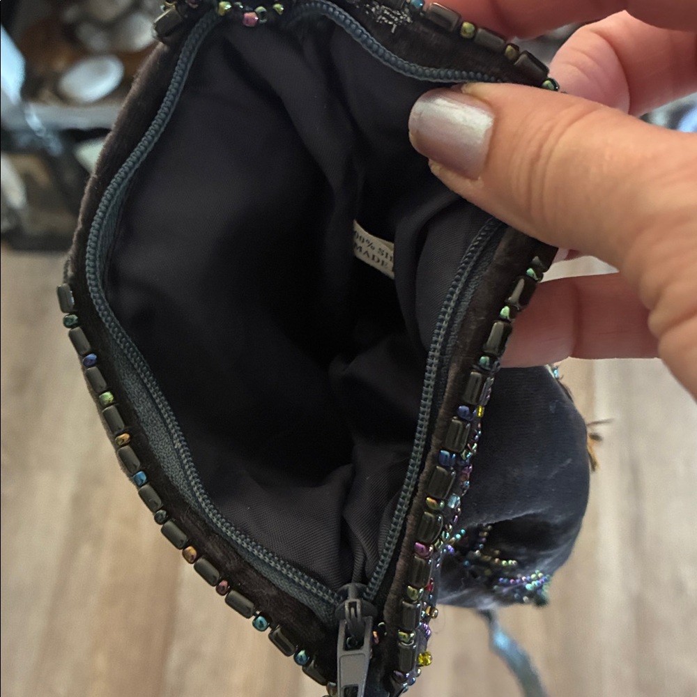 Boho Velvety purse - Picture 6 of 8